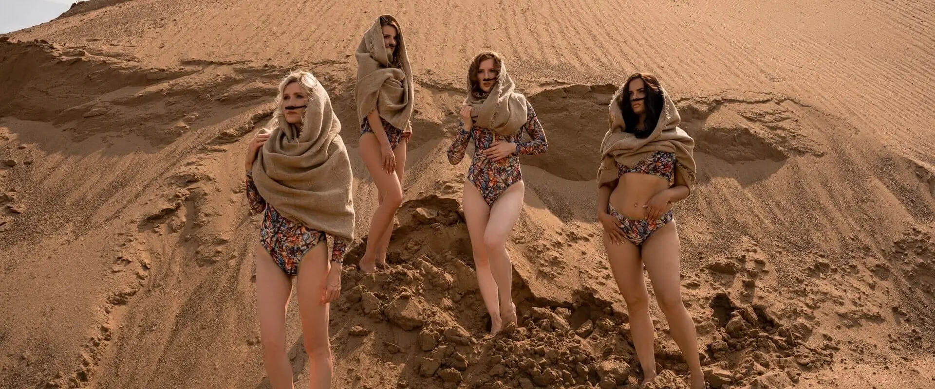 ИНТЕРНЕТ-МАГАЗИН НИЖНЕГО БЕЛЬЯ И КУПАЛЬНИКОВ CARESSE CROSBY